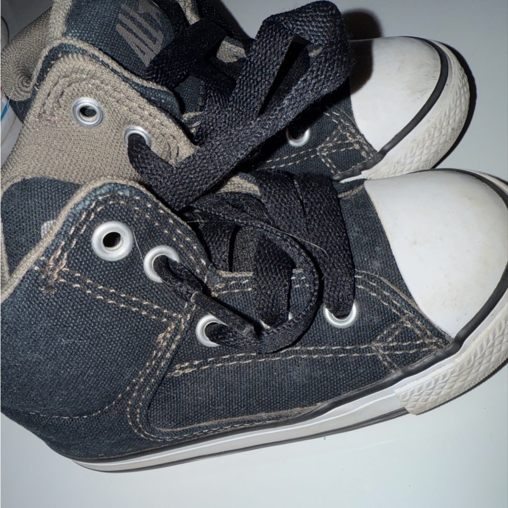 Black high top converse